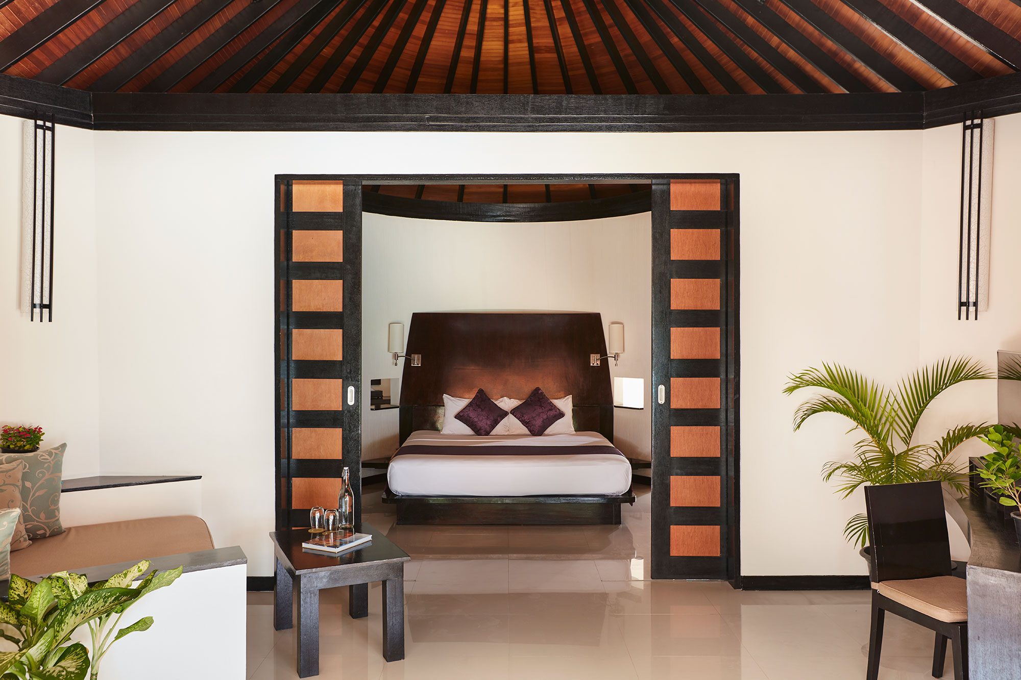 Family Deluxe Beach Villa with Pool