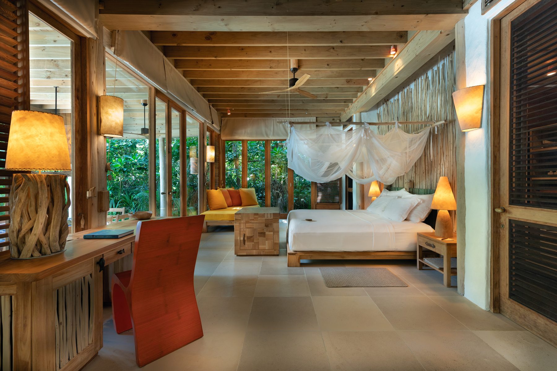 4 Bedroom Beach Villa with Pool