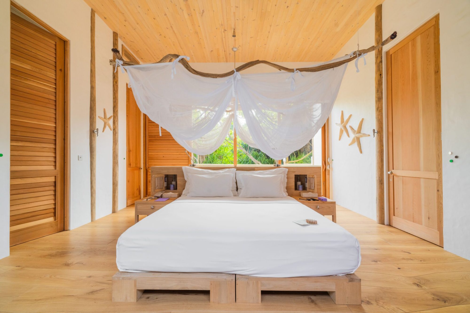 3 Bedroom Island Retreat with Slide