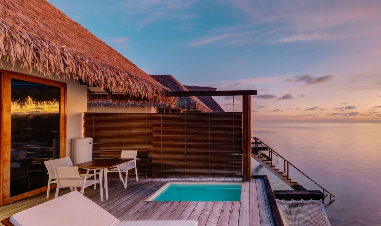 Sunset Water Bungalow with Jacuzzi