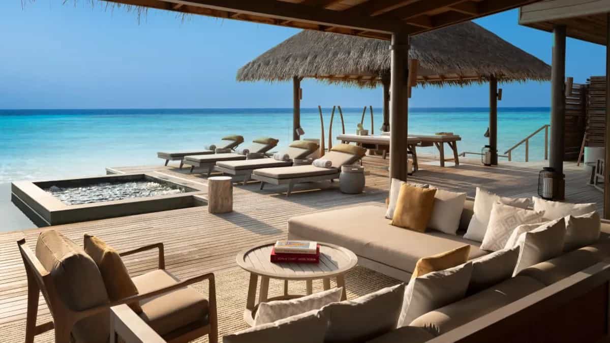 The Vakkaru Overwater Residence